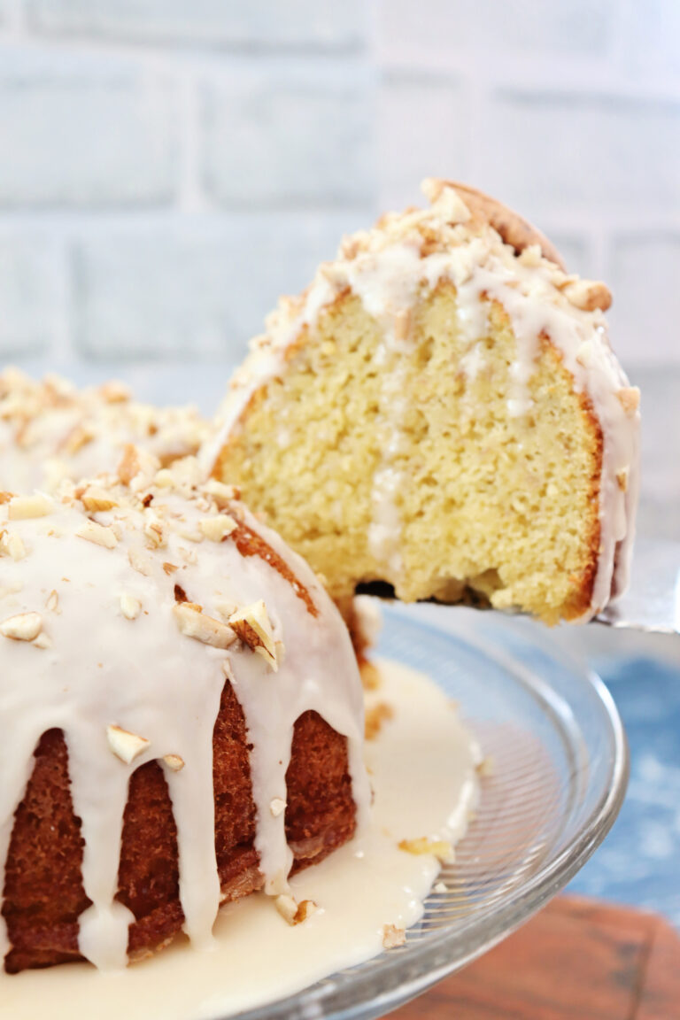 Banana Pudding Bundt Cake - Nance Co.