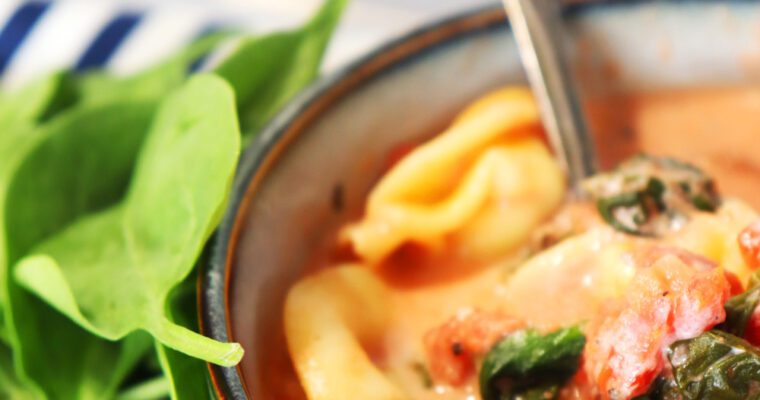 Tomato Spinach Tortellini