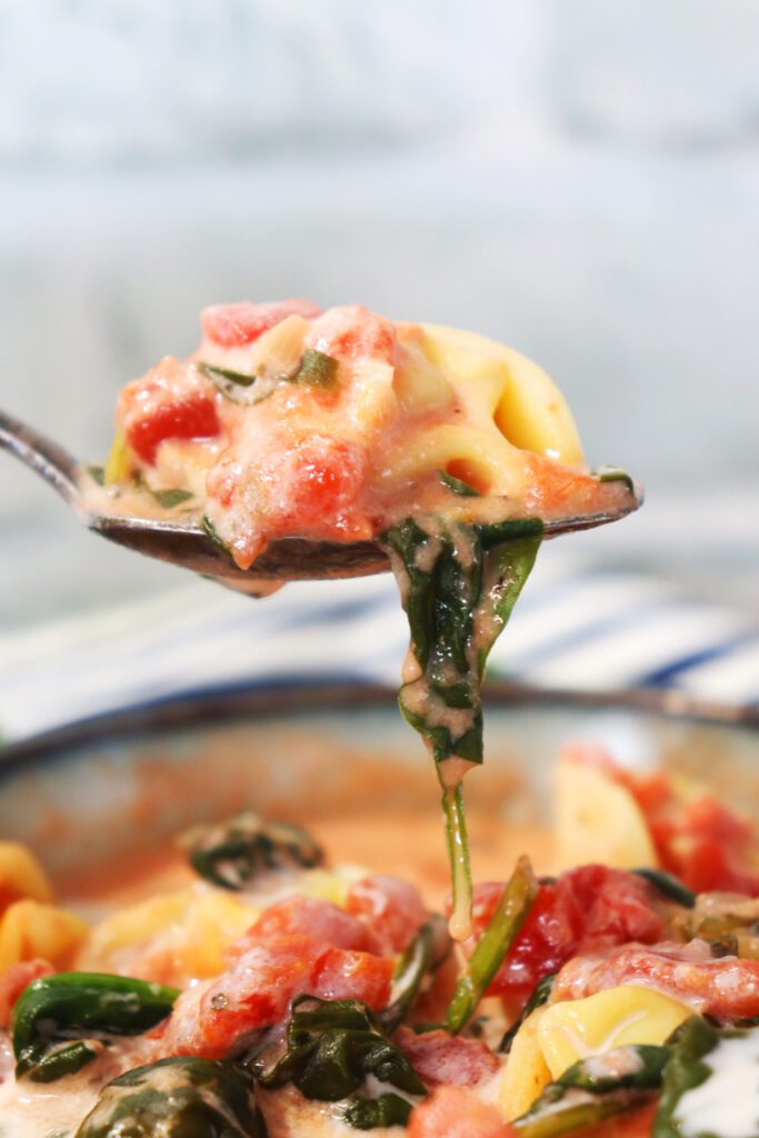 Tomato Spinach Tortellini